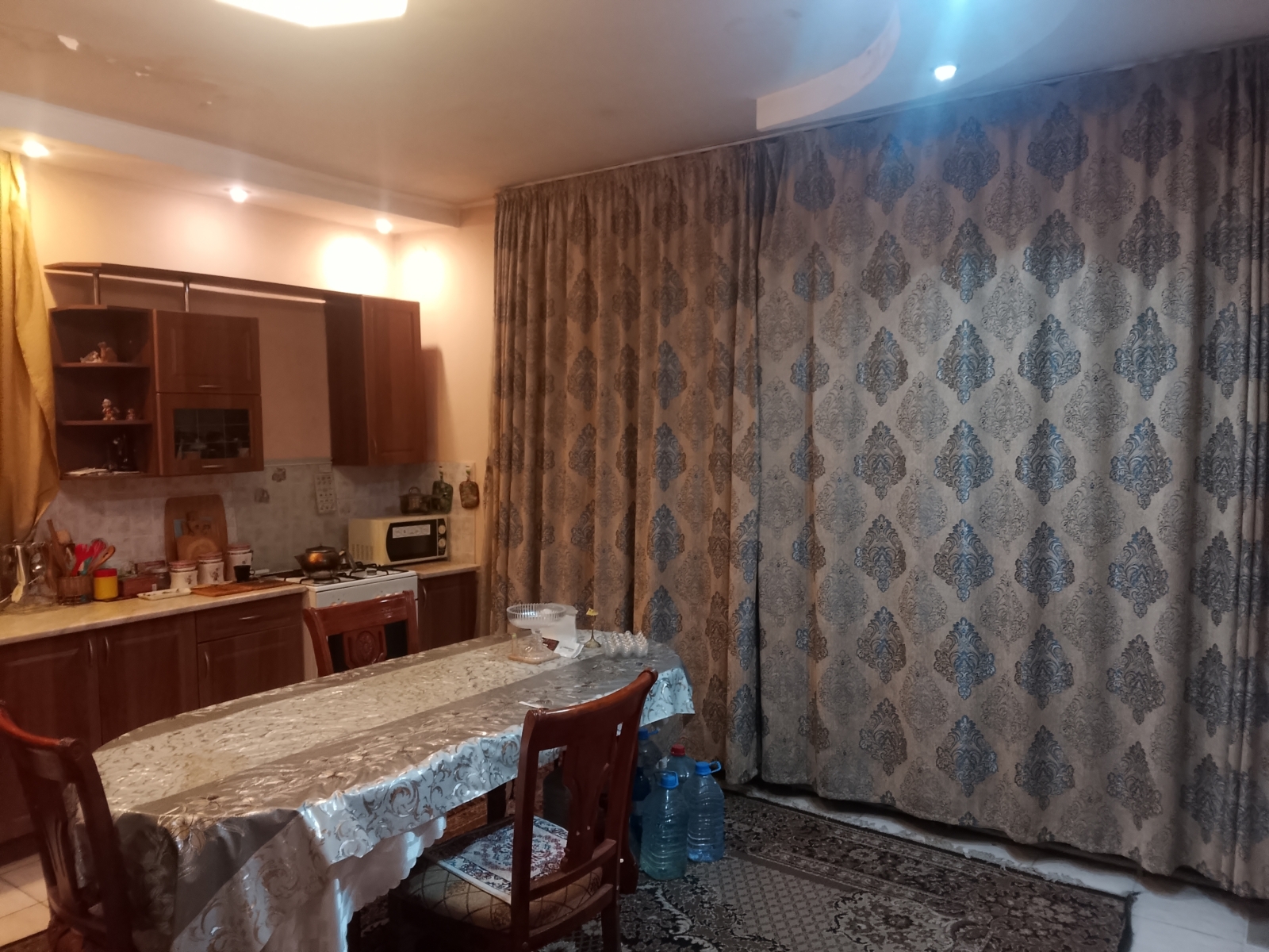 Comfy 3BR House with Garden in Gated Area in Almaty