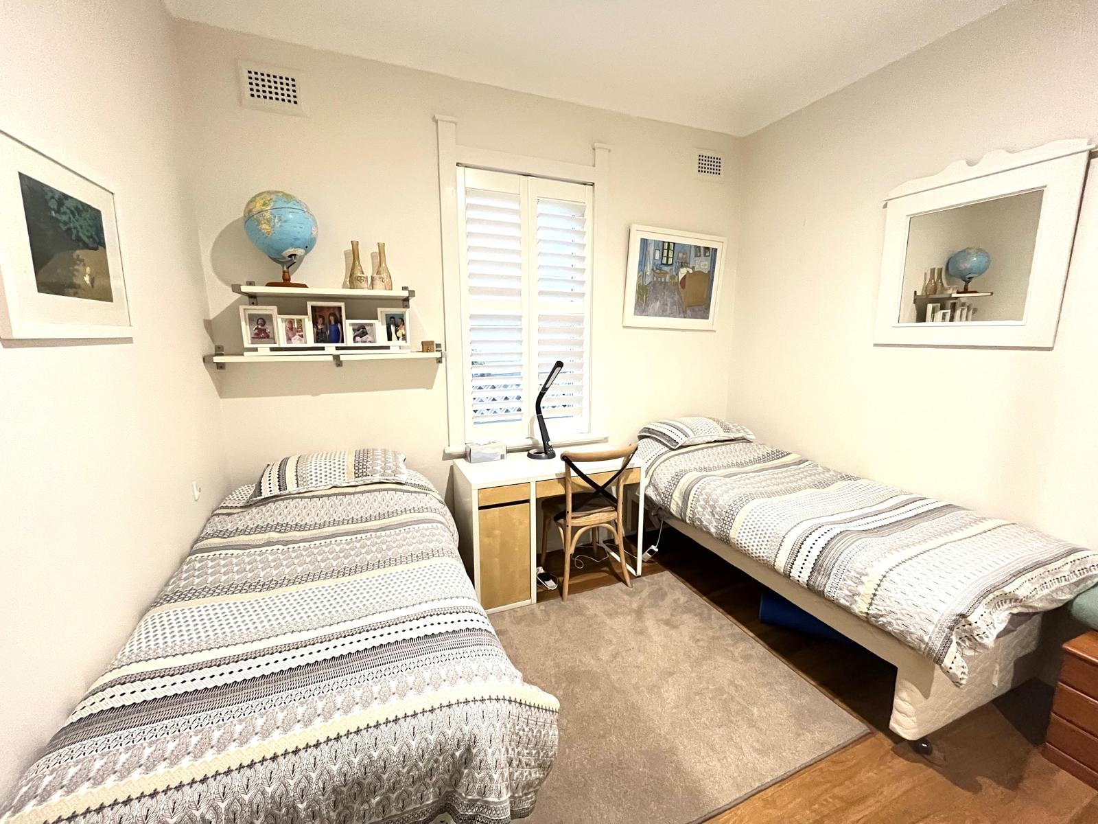 Vredig appartement met twee slaapkamers aan de baai