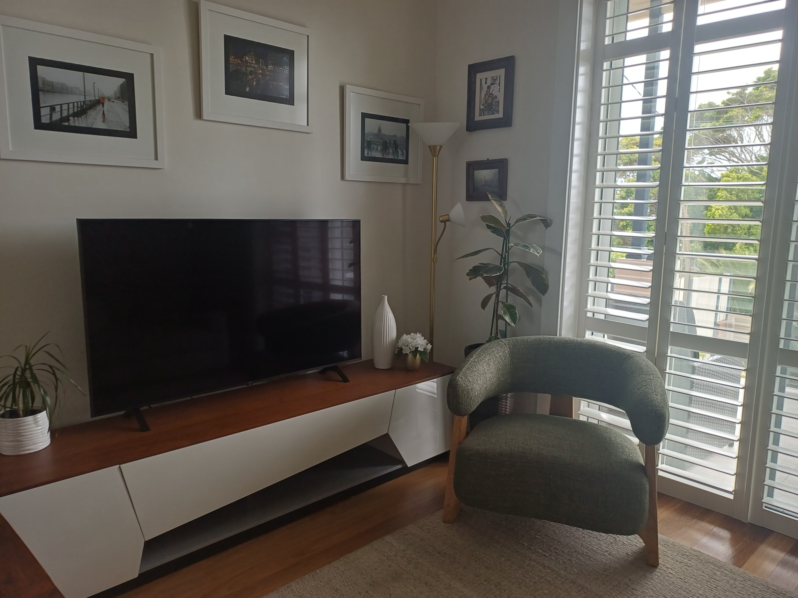 Vredig appartement met twee slaapkamers aan de baai