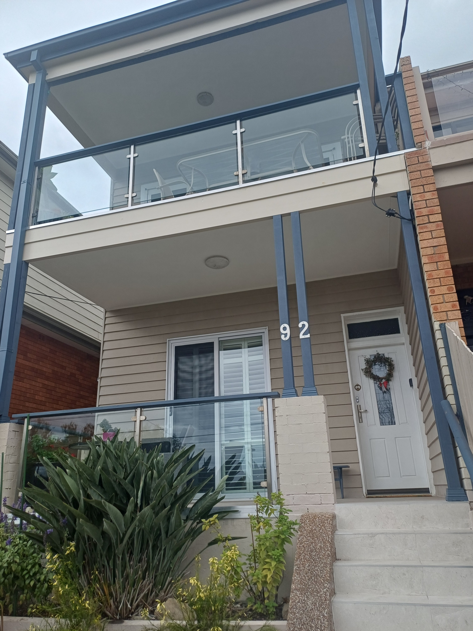Vredig appartement met twee slaapkamers aan de baai