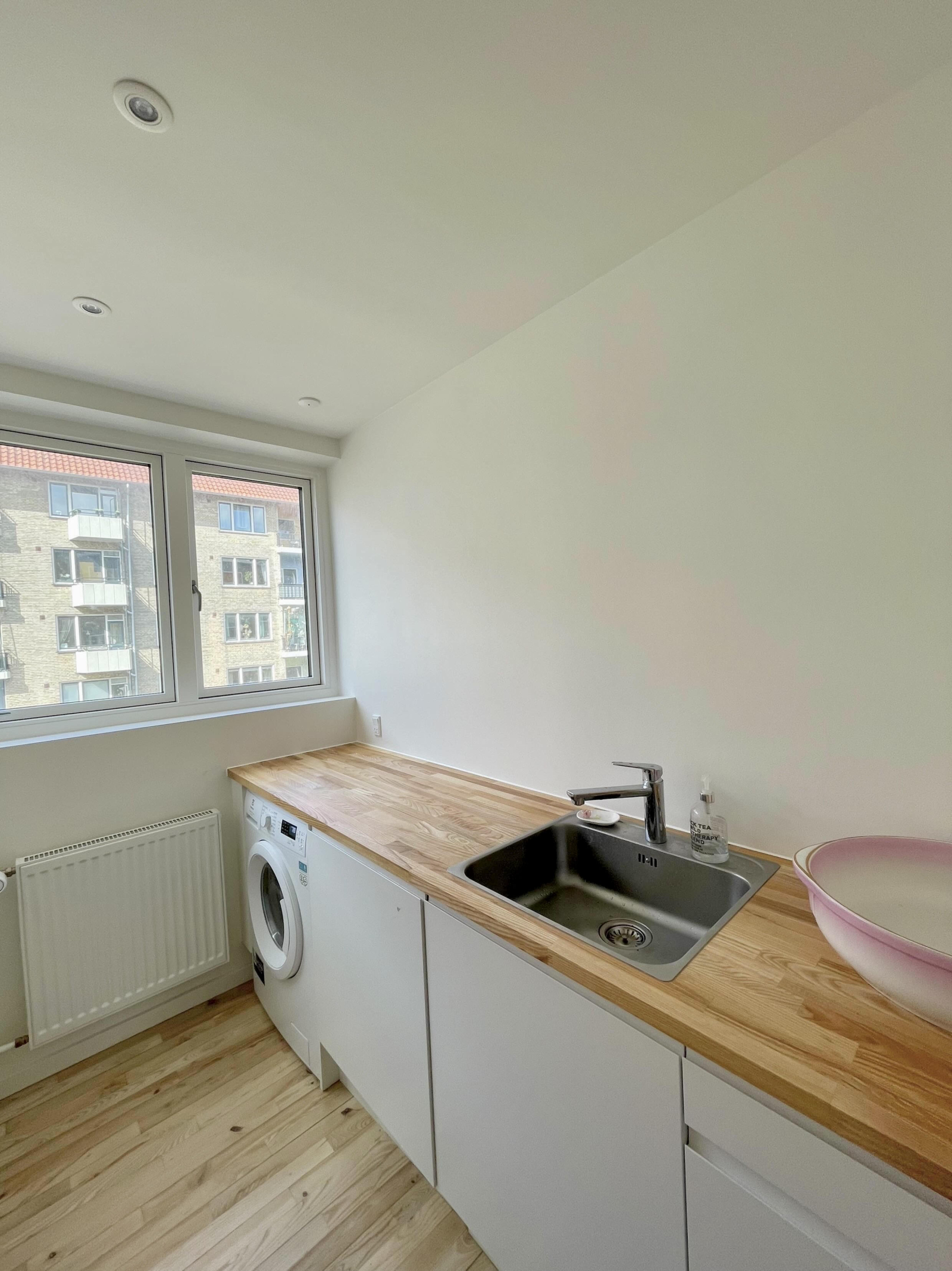 Big newly renovated Copenhagen apartment with balcony