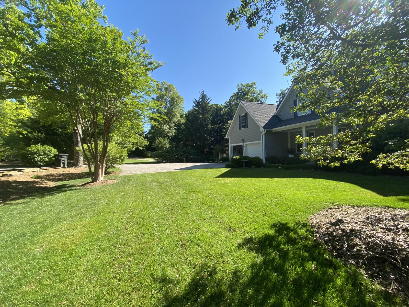 Classic U.S. home near trails and nature in a wonderful community, 10 min to Chattanooga