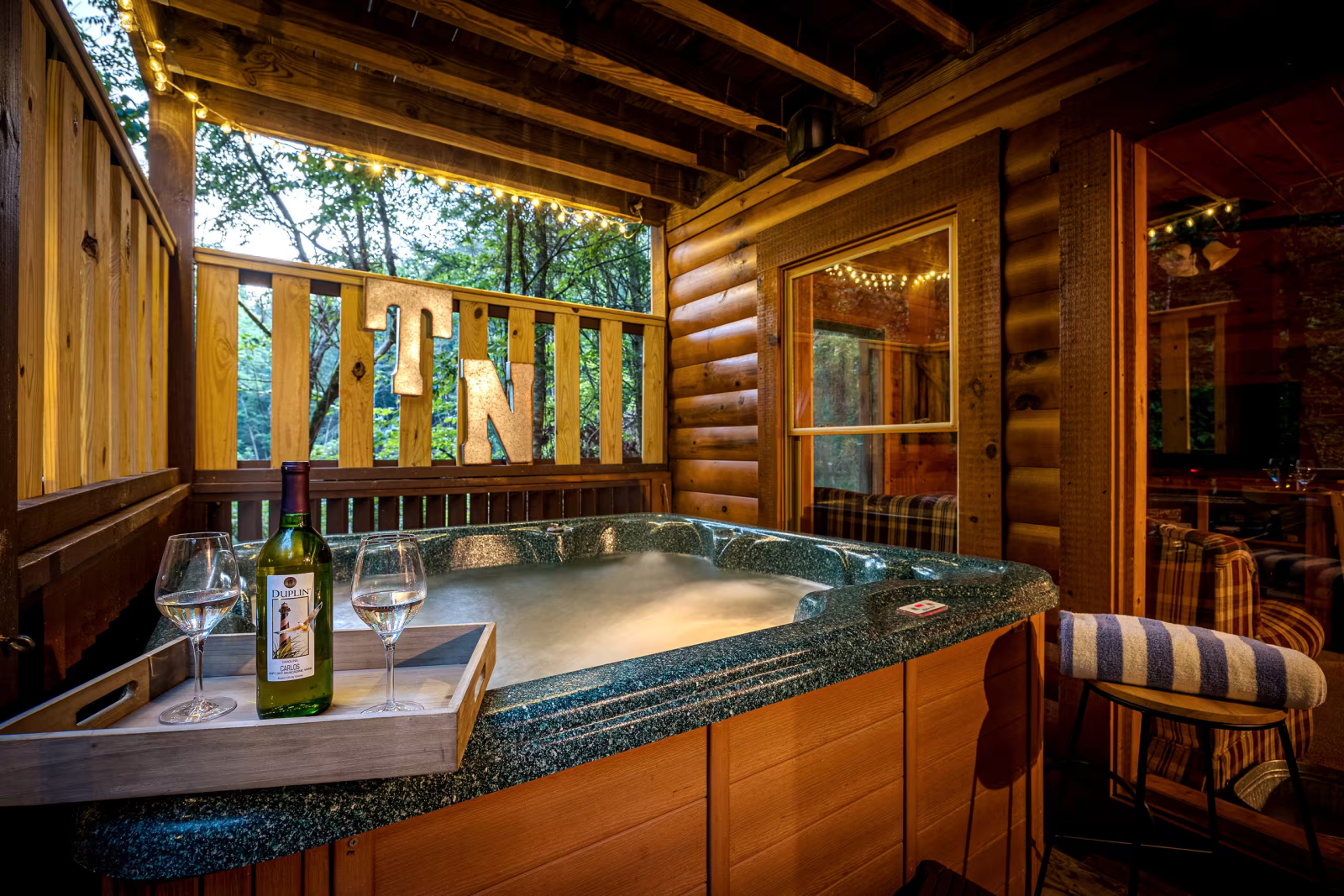 Cabaña privada Creek | Jacuzzi | Sala de Juegos | Cerca de Dollywood ⭐