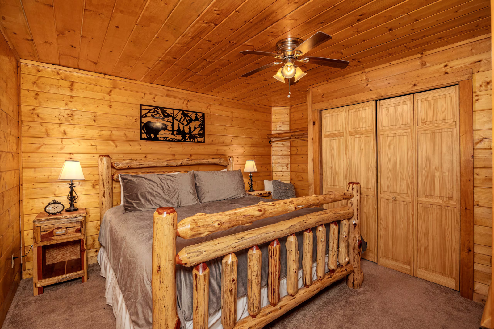Cabaña privada Creek | Jacuzzi | Sala de Juegos | Cerca de Dollywood ⭐