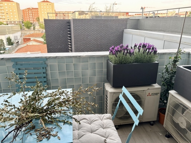 Modern, convenient apartment, in a quiet residential suburg, close to the airport and Metro