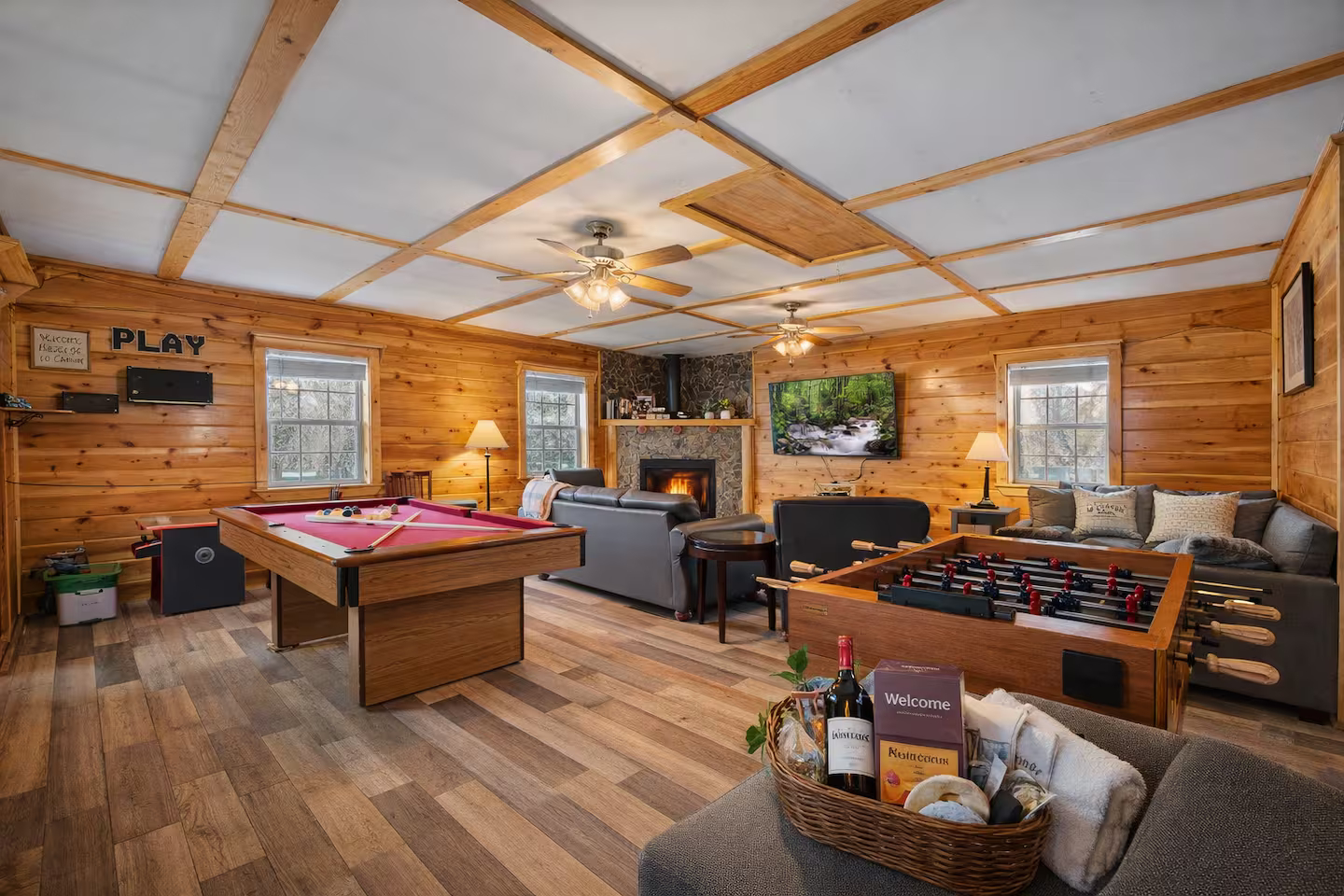 Hot Tub • Game Room • Dollywood • One Level • Views • Smoky Mountains ⭐