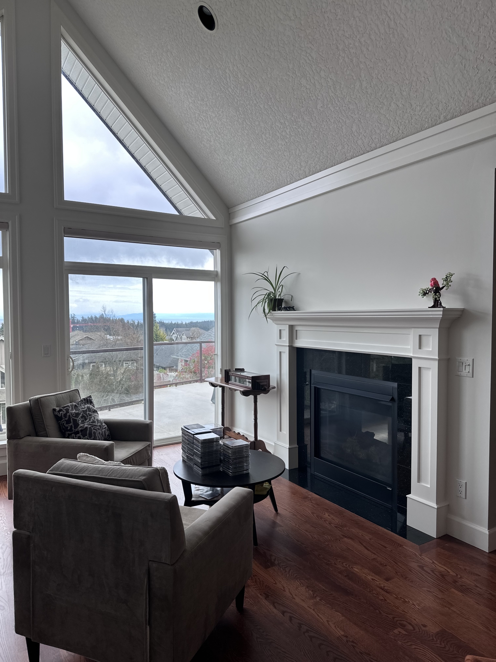 Hilltop home with panoramic views of the Juan de Fuca Strait
