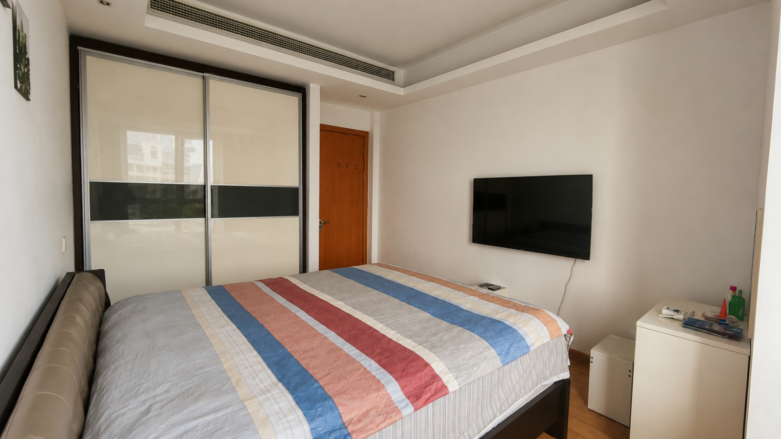 Hoogbouw met 2 slaapkamers in een moderne wijk nabij Shanghai