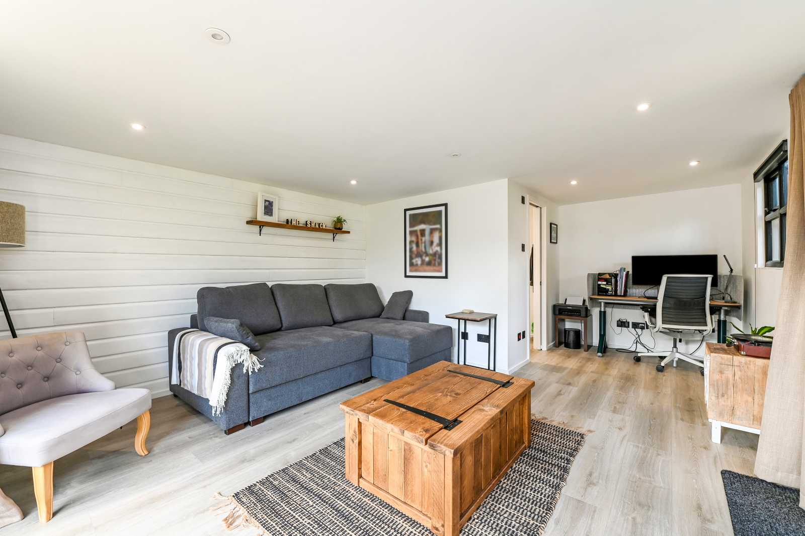 Prachtig karaktervol huis met 4/5 slaapkamers op een privéstrandlandgoed, West Sussex, handig voor Goodwood.
