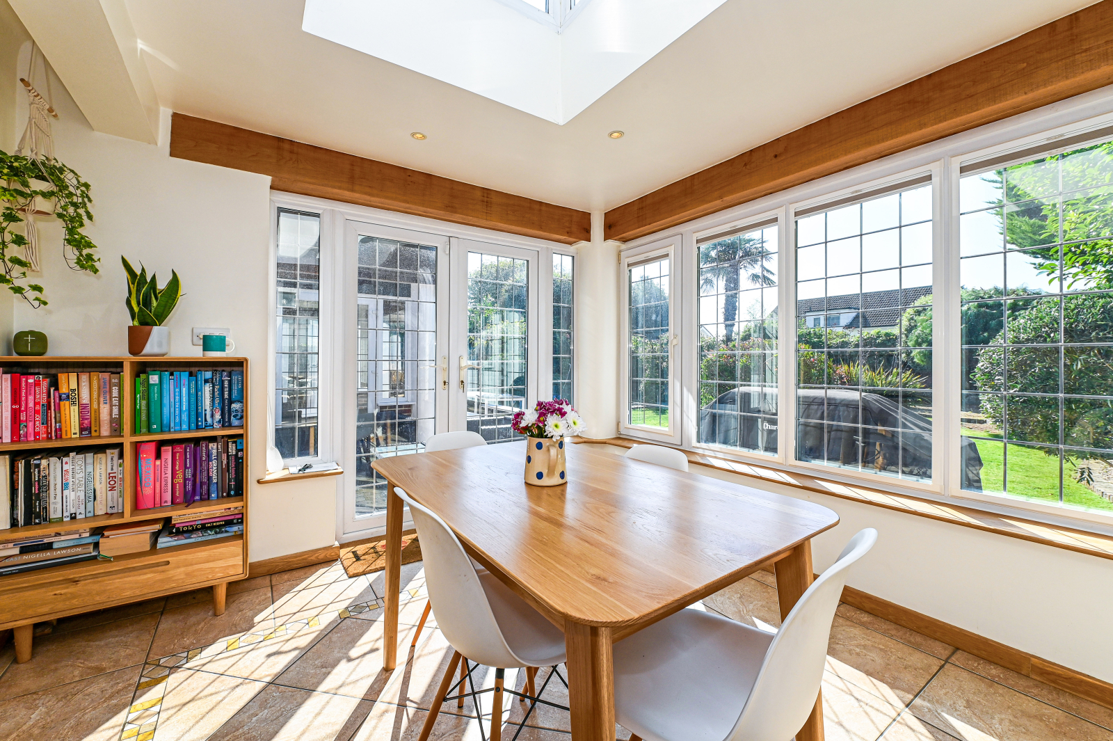 Prachtig karaktervol huis met 4/5 slaapkamers op een privéstrandlandgoed, West Sussex, handig voor Goodwood.
