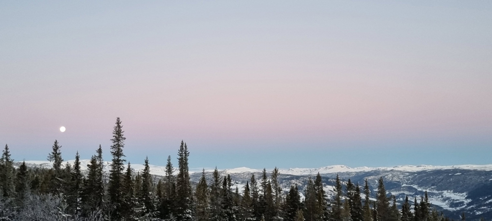 Sciate, escursioni, rilassatevi nella nostra splendida baita di montagna con viste panoramiche