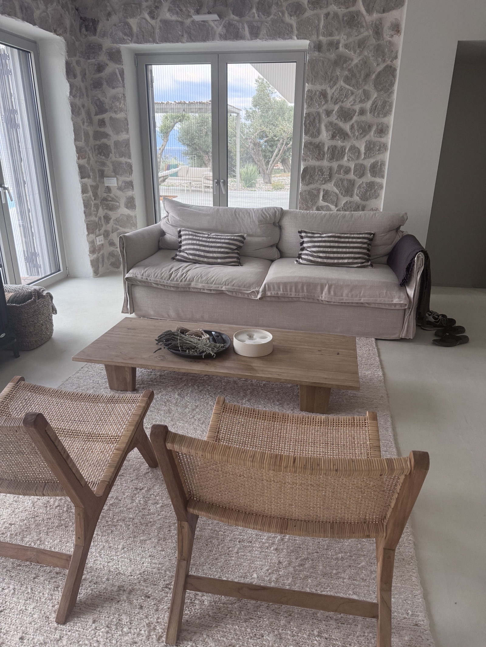 Waterfront Greek Villa with pool and private beach