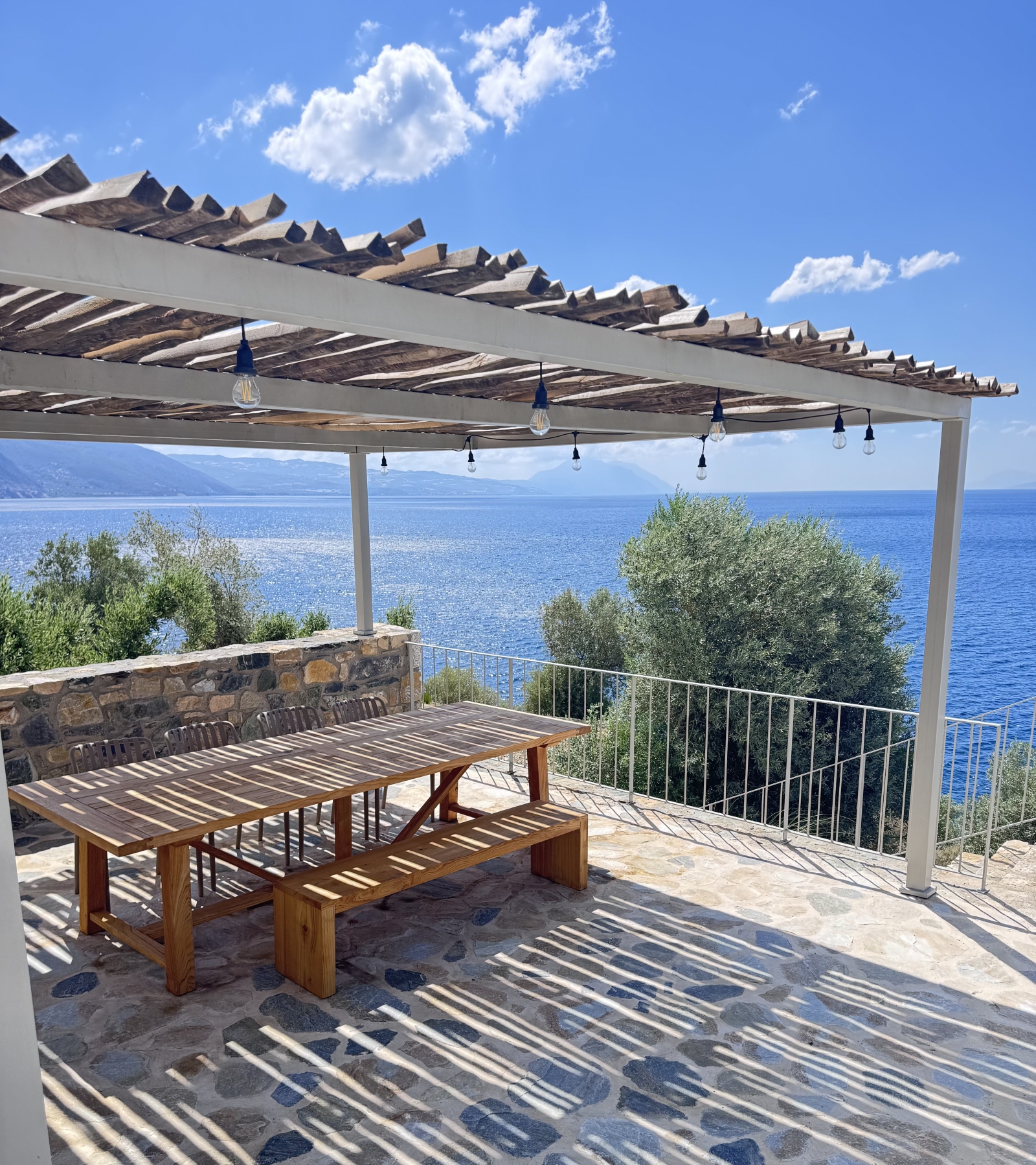 Waterfront Greek Villa with pool and private beach