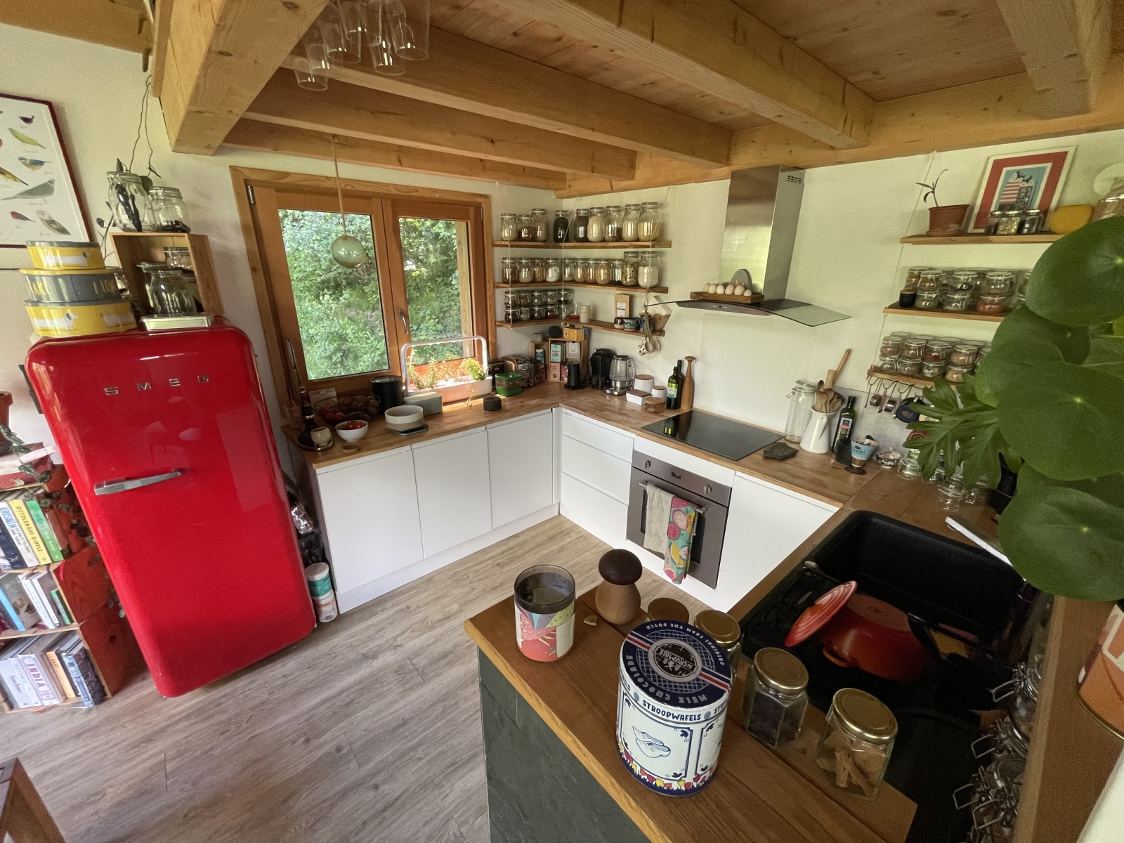 Chalet alpin moderne et lumineux