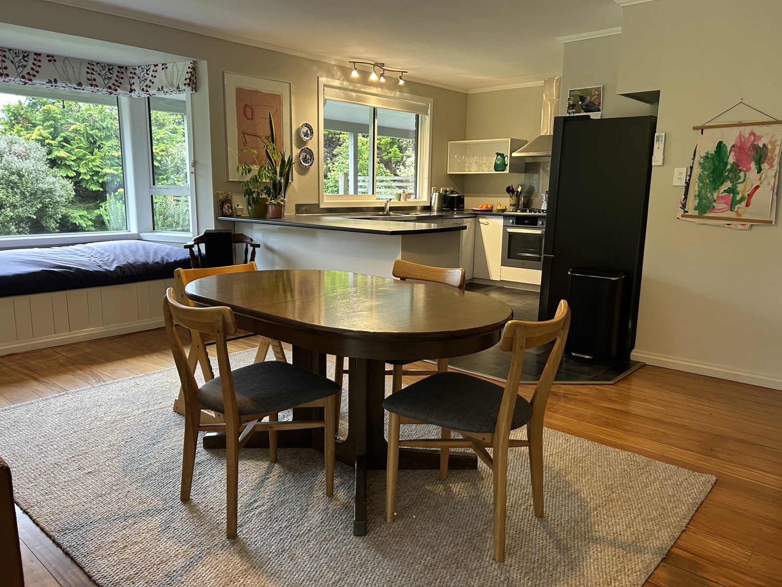 Family home in beachside suburb