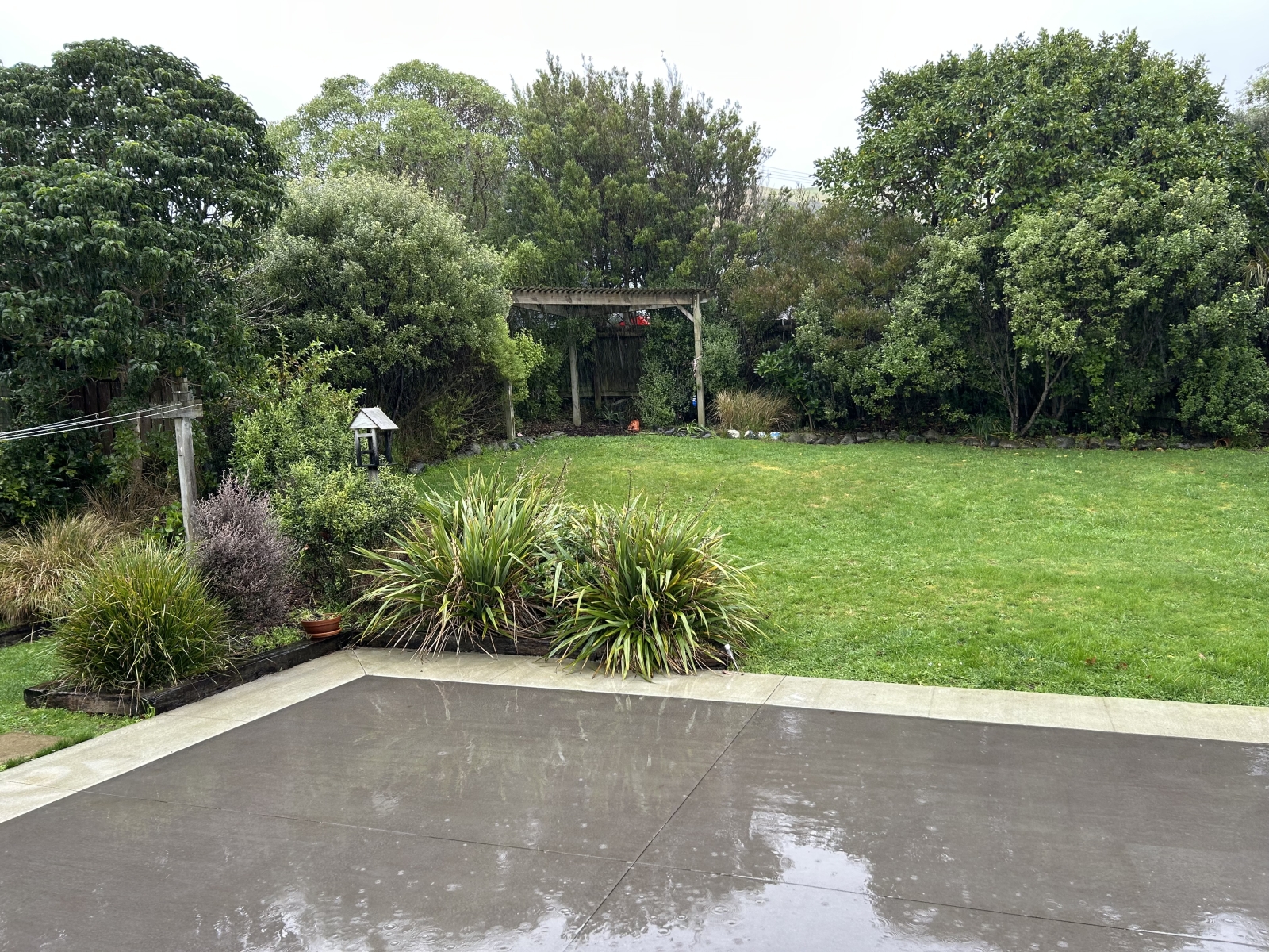 Family home in beachside suburb