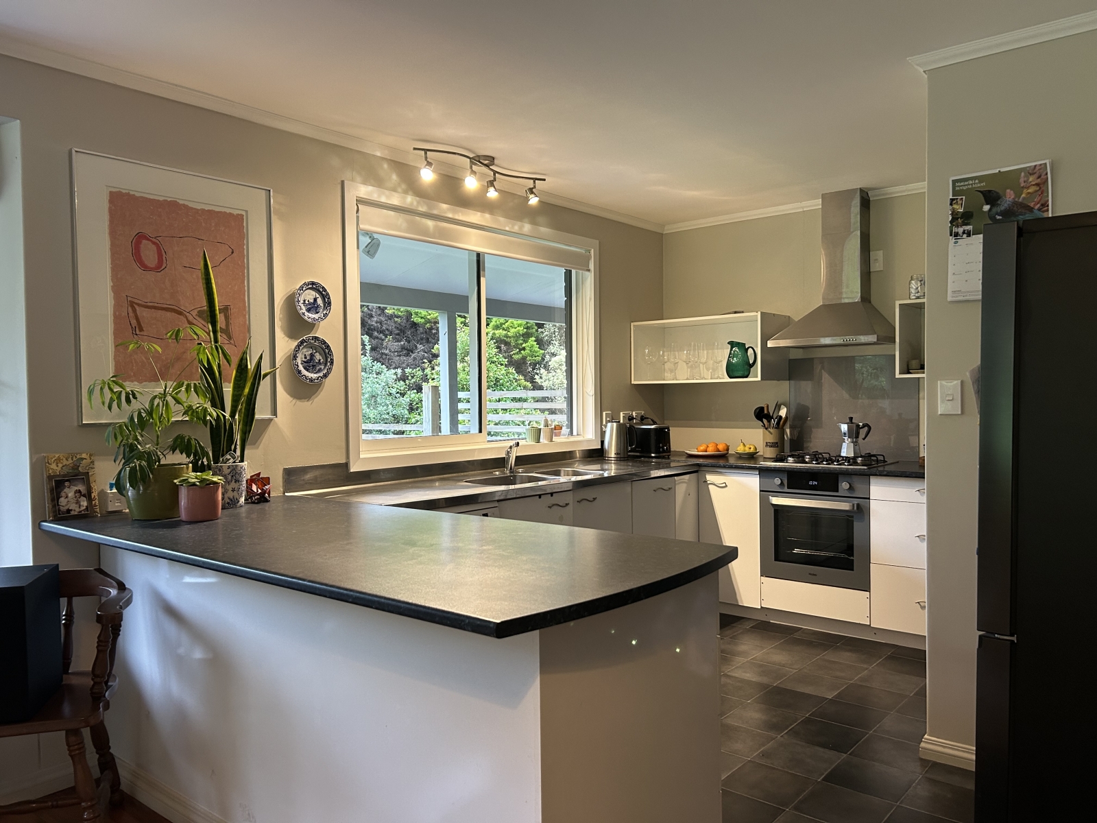 Family home in beachside suburb