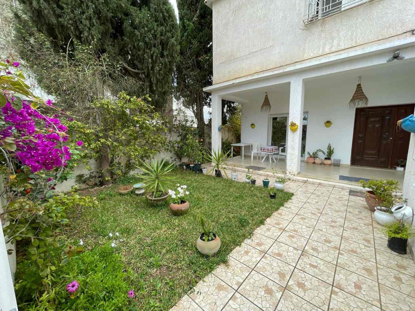 Maison tunisienne dans un quartier balnéaire de la magnifique La Marsa