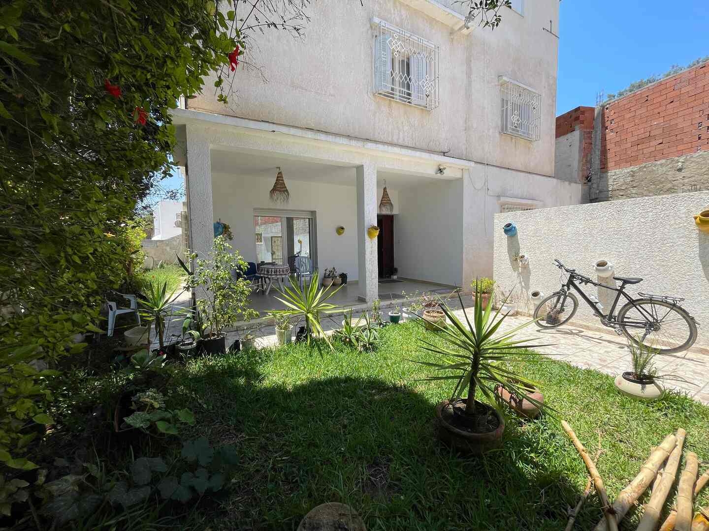 Maison tunisienne dans un quartier balnéaire de la magnifique La Marsa