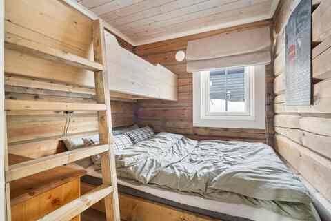 Charming cottage in Norways Sunnmore Alps