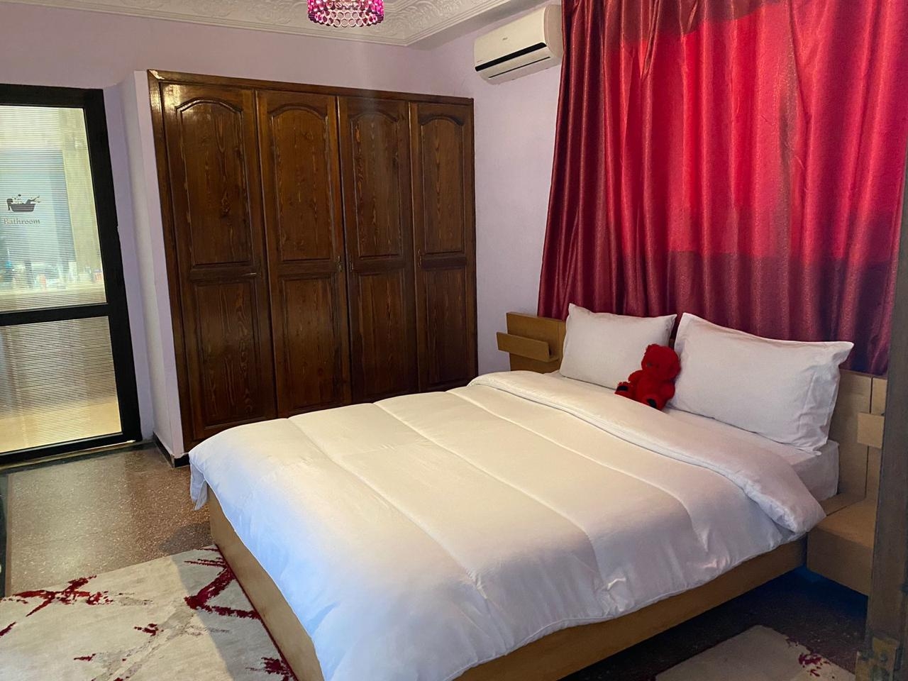 Spacious two-bedroom apartment with panoramic views in central Casablanca