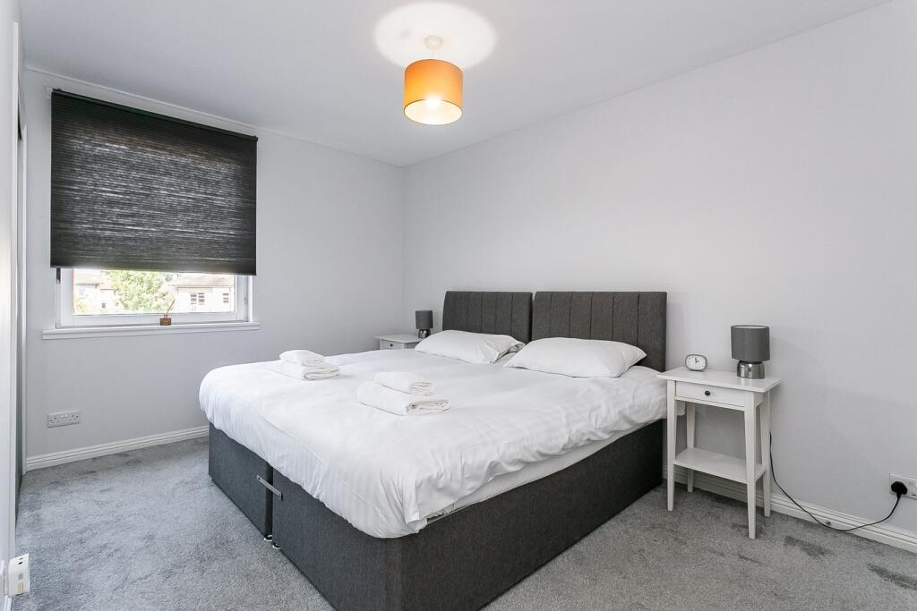 Modern Edinburgh Flat (2 Schlafzimmer/2 Bäder)