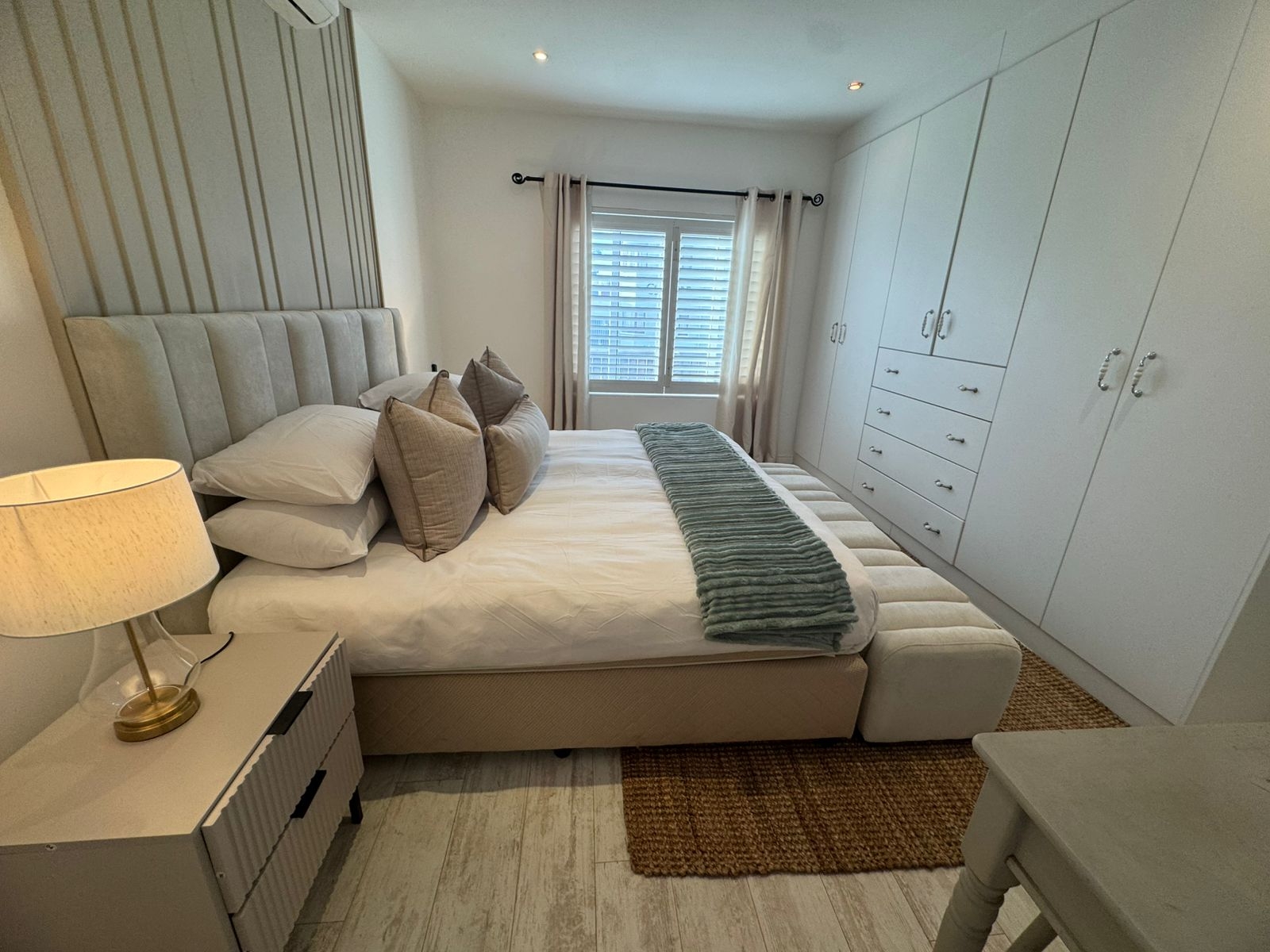Newly Renovated 2B2BA in the Heart of Cape Town