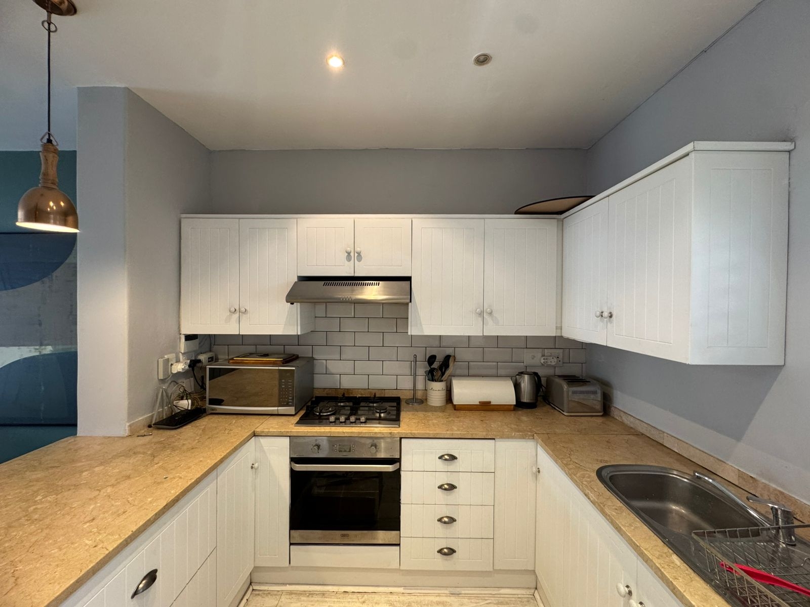 Newly Renovated 2B2BA in the Heart of Cape Town