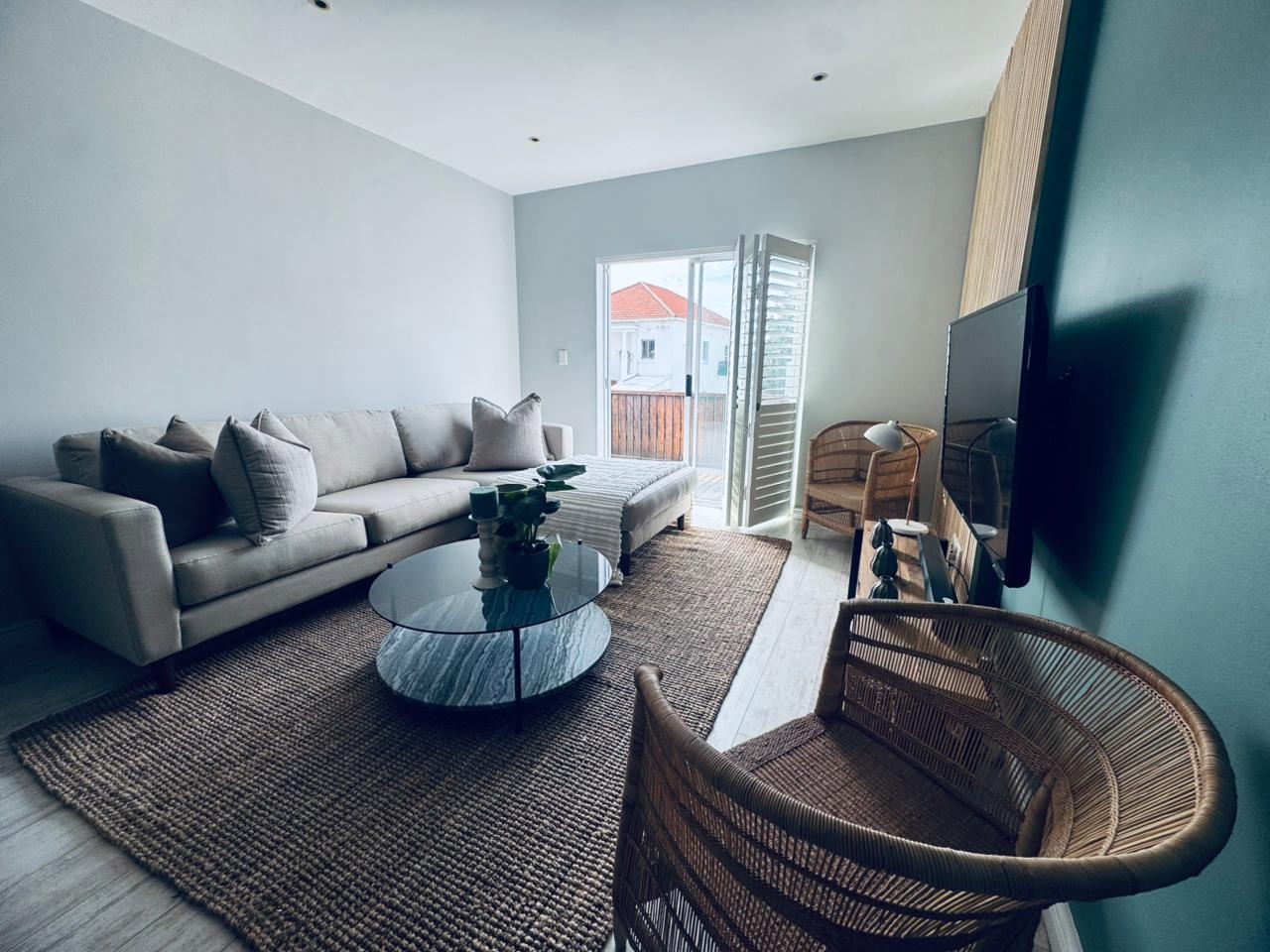 Newly Renovated 2B2BA in the Heart of Cape Town