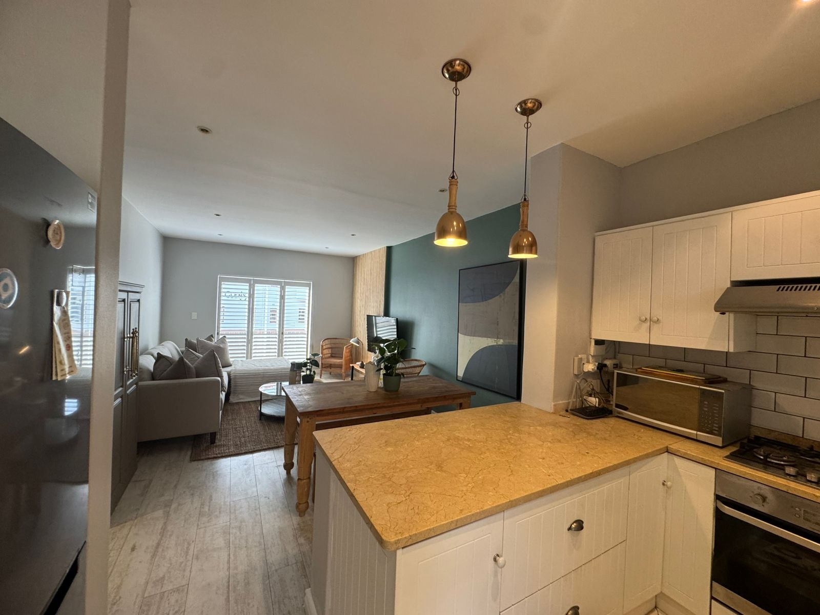 Newly Renovated 2B2BA in the Heart of Cape Town