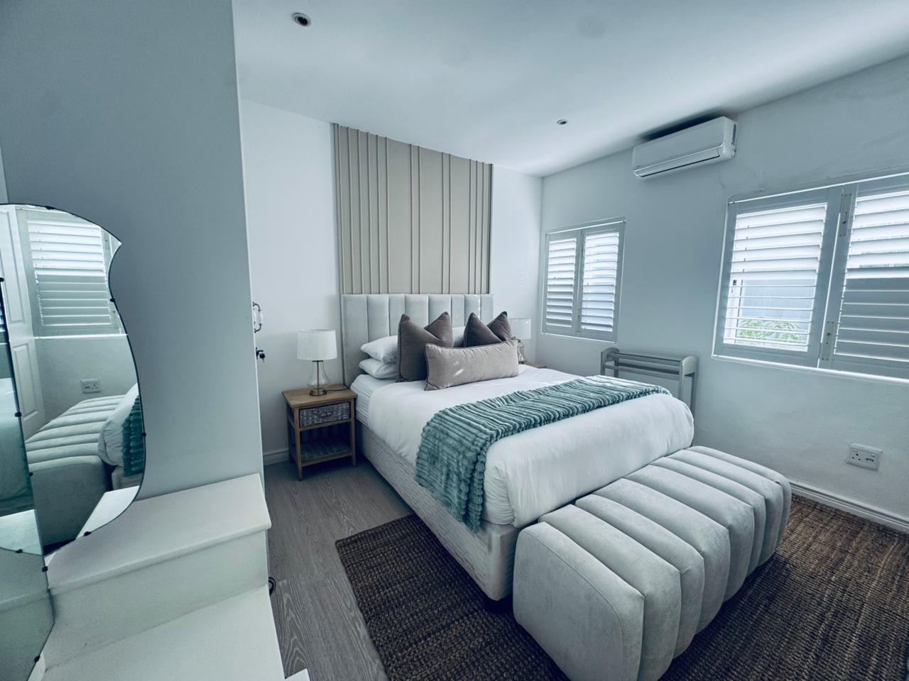 Newly Renovated 2B2BA in the Heart of Cape Town