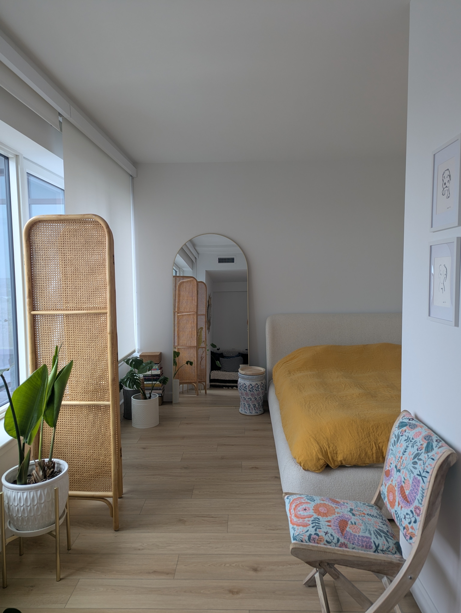 Sunlit luxury studio apartment