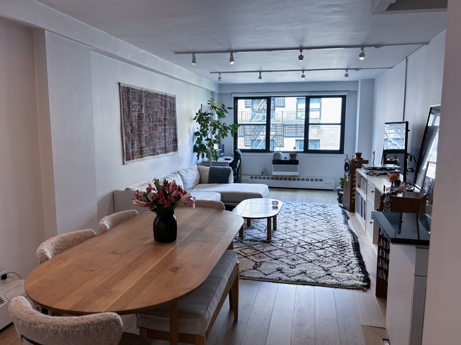 Central, Sunny, Spacious Home in Prime Manhattan