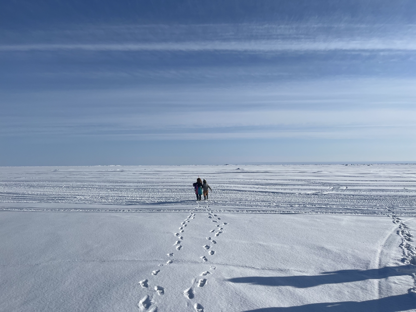 Camminare sul ghiaccio marino a marzo