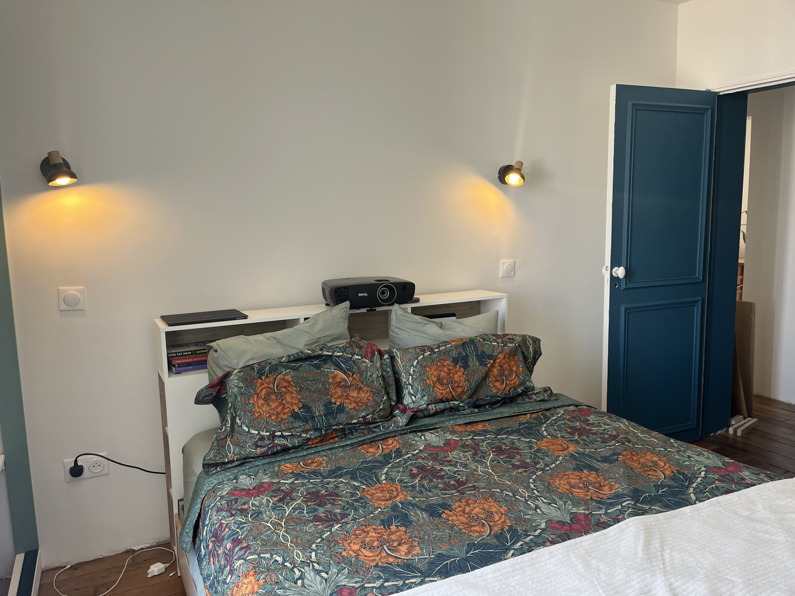 Appartement lumineux et chaleureux dans le vibrant 20e arrondissement parisien
