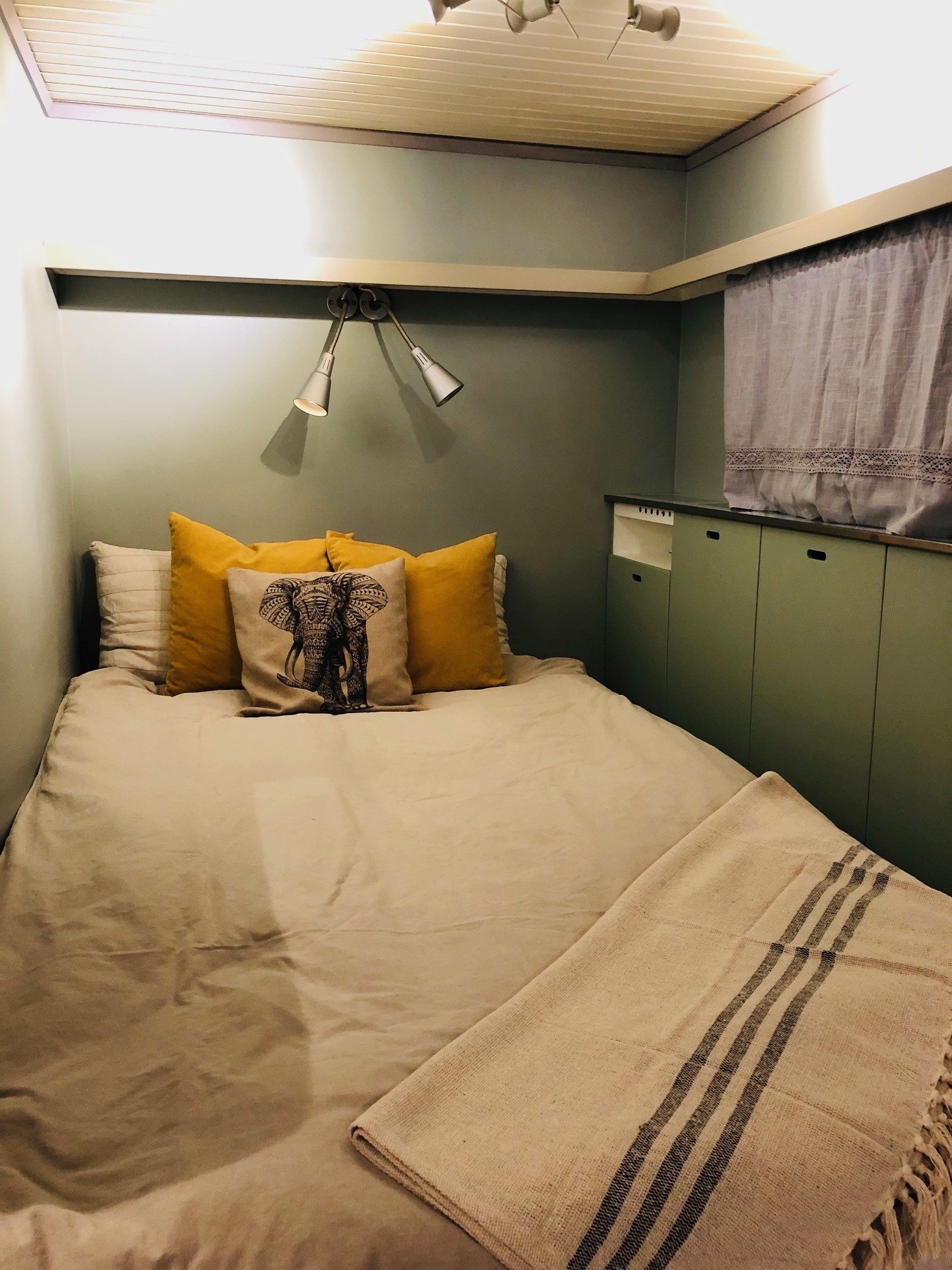 Klein studiohuisje met open haard
