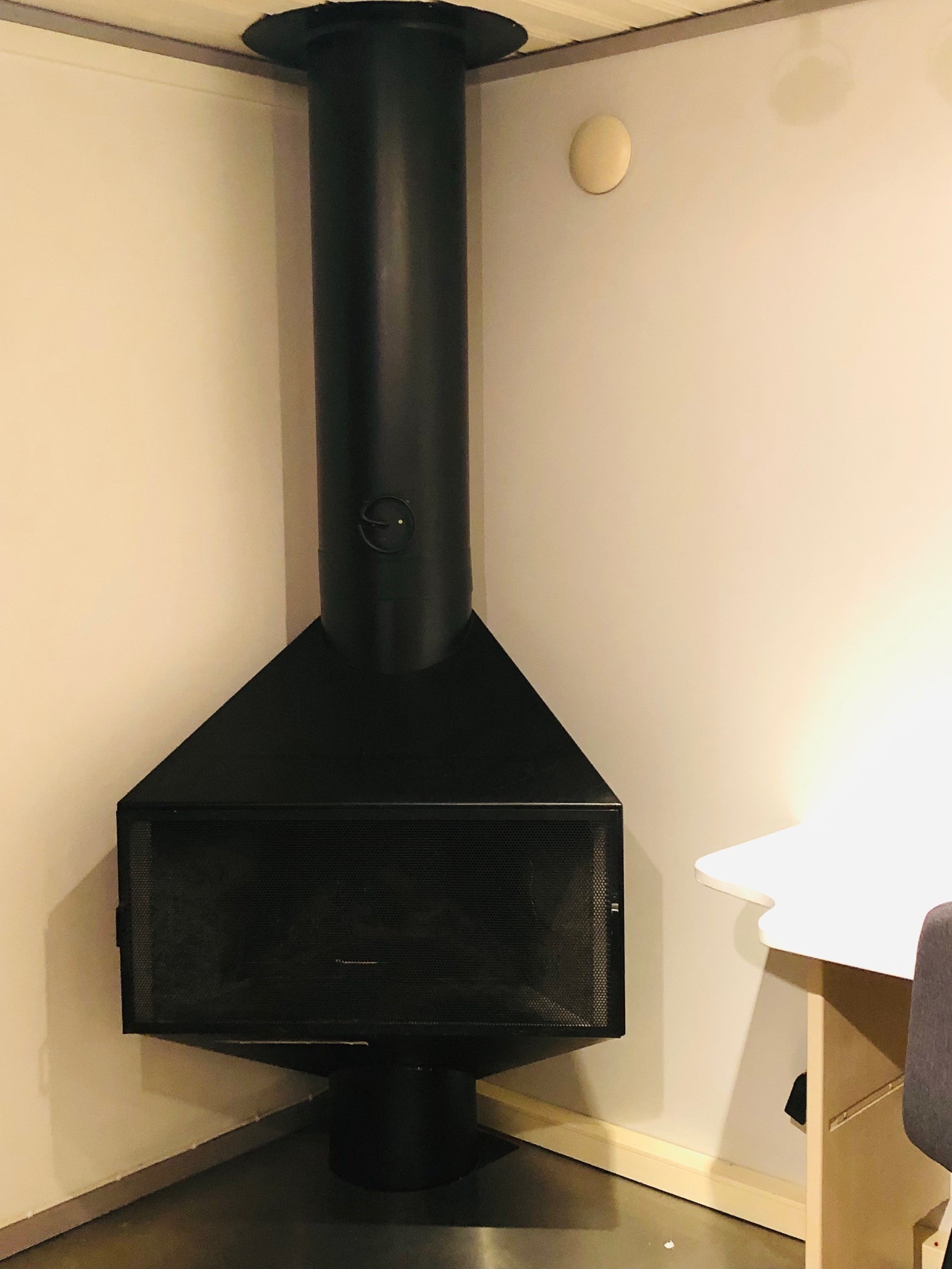 Klein studiohuisje met open haard