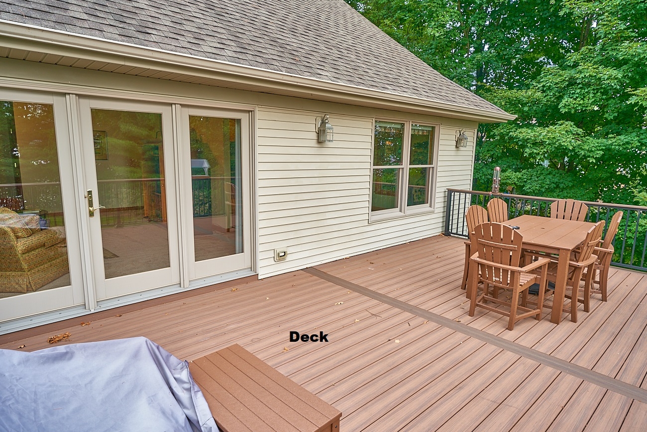 A quiet setting on one of Michigan's largest inland lakes.