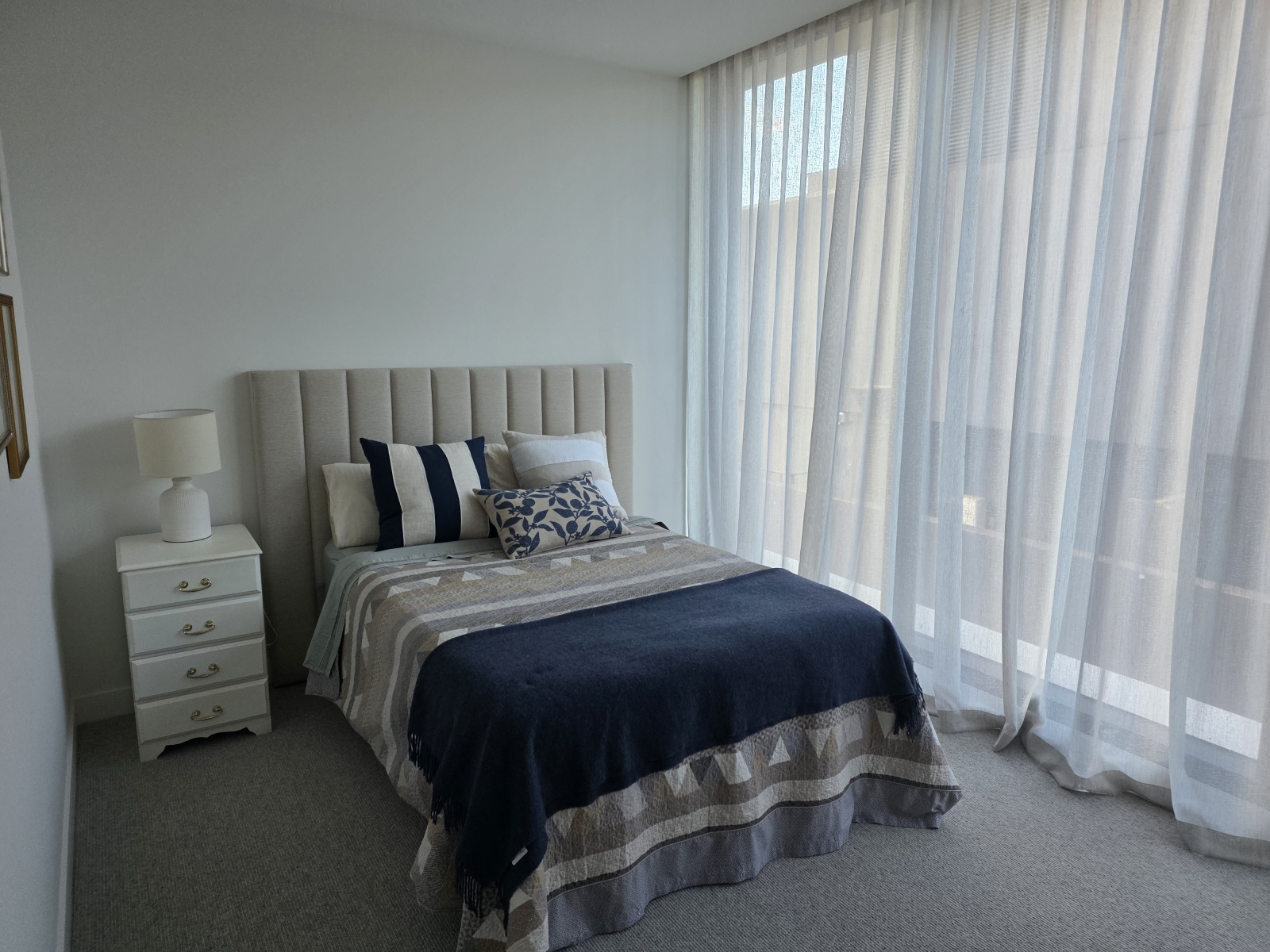 New apartment on Melbourne's tree-lined boulevard