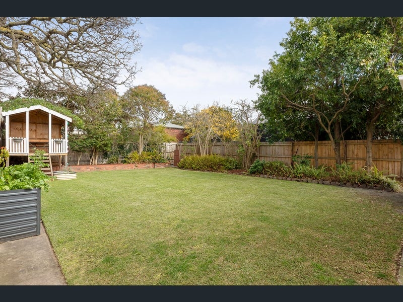 Charming Character Home, Moments from Hampton Beach