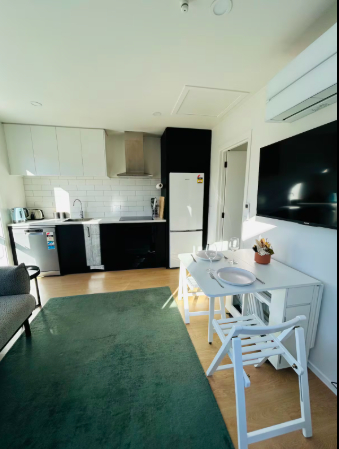 1 Bedroom Self Contained Unit
