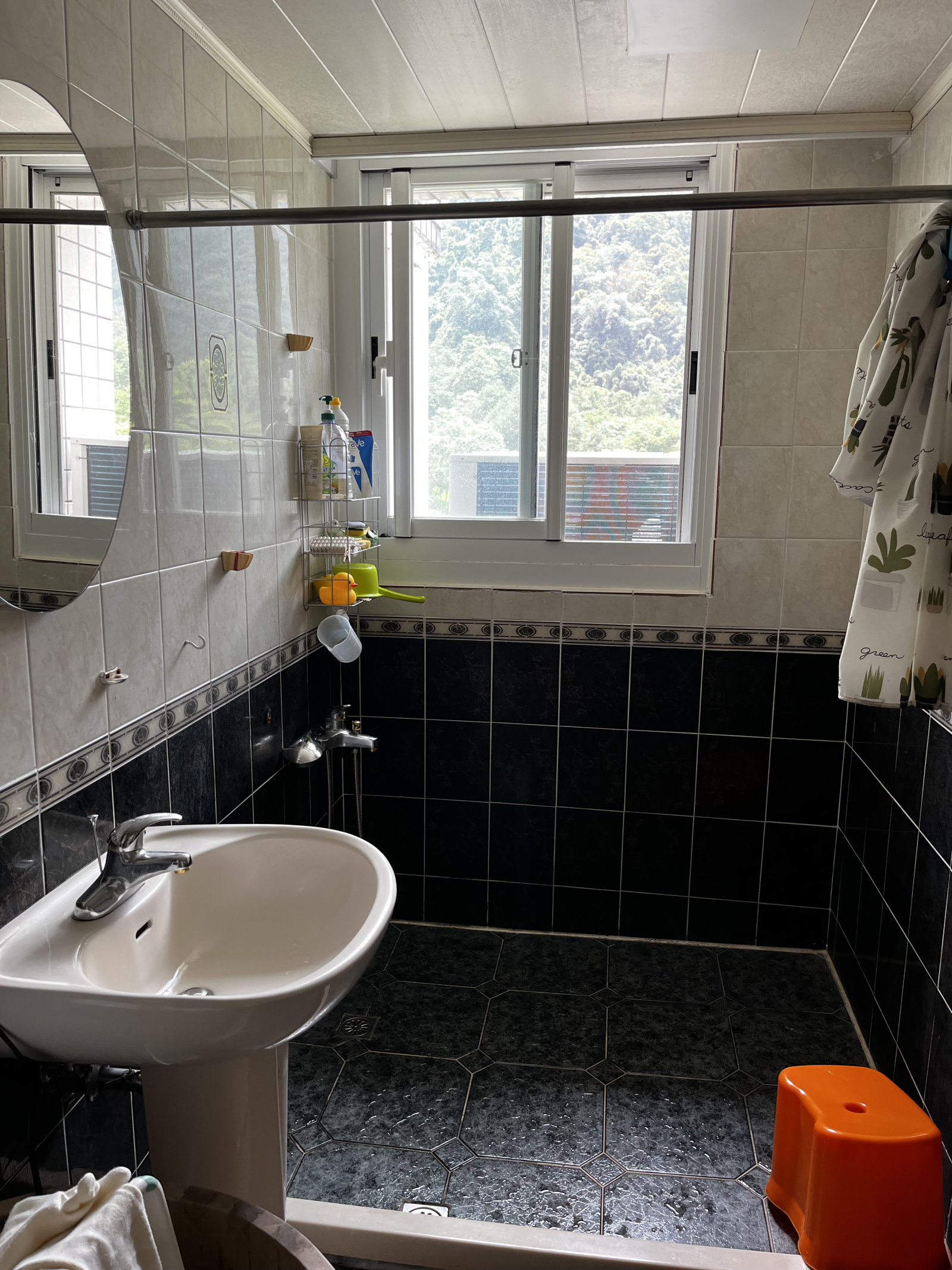 🏡 Cozy & Bright Room Available in a Peaceful Family Home