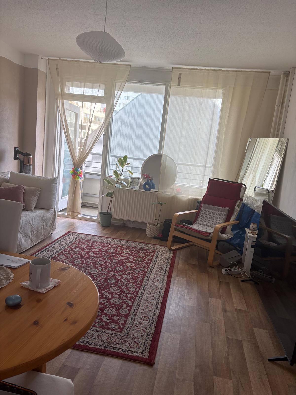 Cozy and Central 2-Bedroom Apartment in Berlin-Mitte