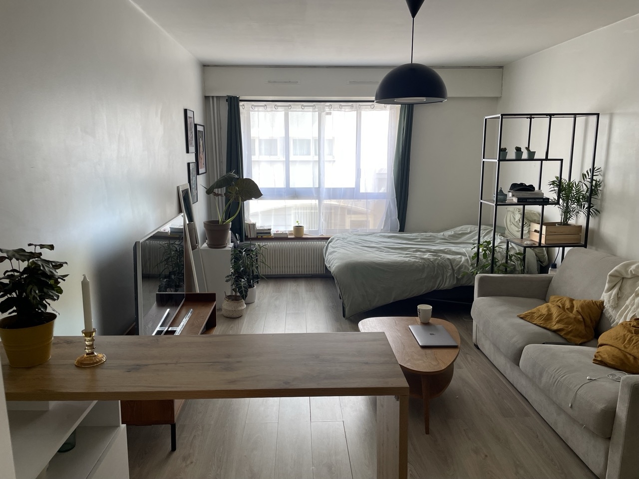 Cozy Parisian apartment in the city center, perfect for two