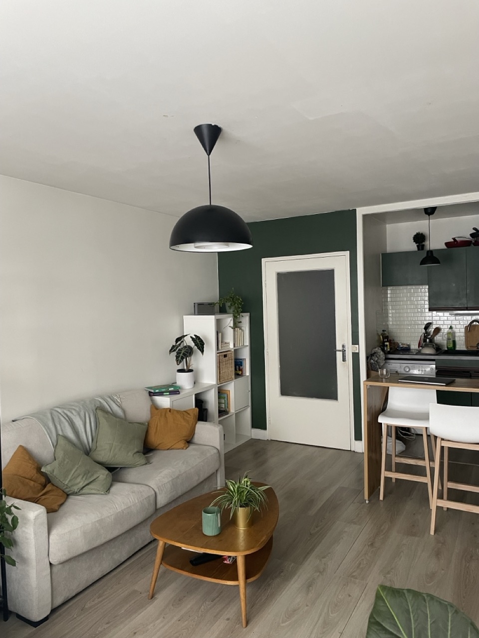 Cozy Parisian apartment in the city center, perfect for two