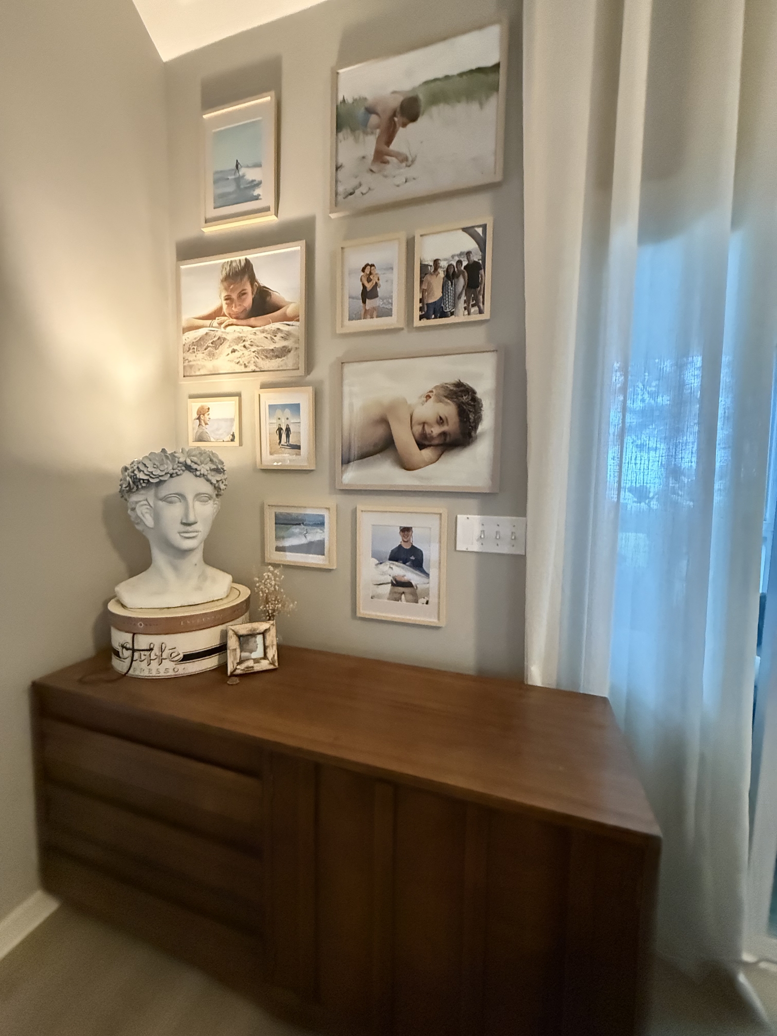 Casa renovada en Charleston con hermosas vistas al agua, cerca del centro histórico y las playas