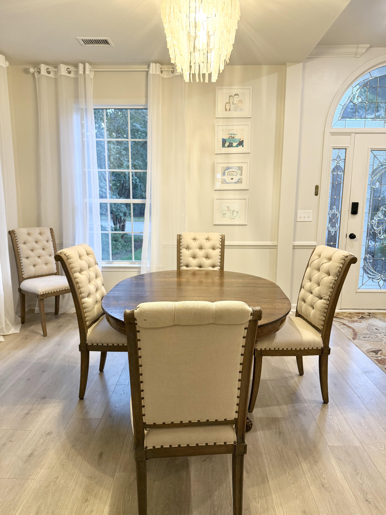 Casa renovada en Charleston con hermosas vistas al agua, cerca del centro histórico y las playas