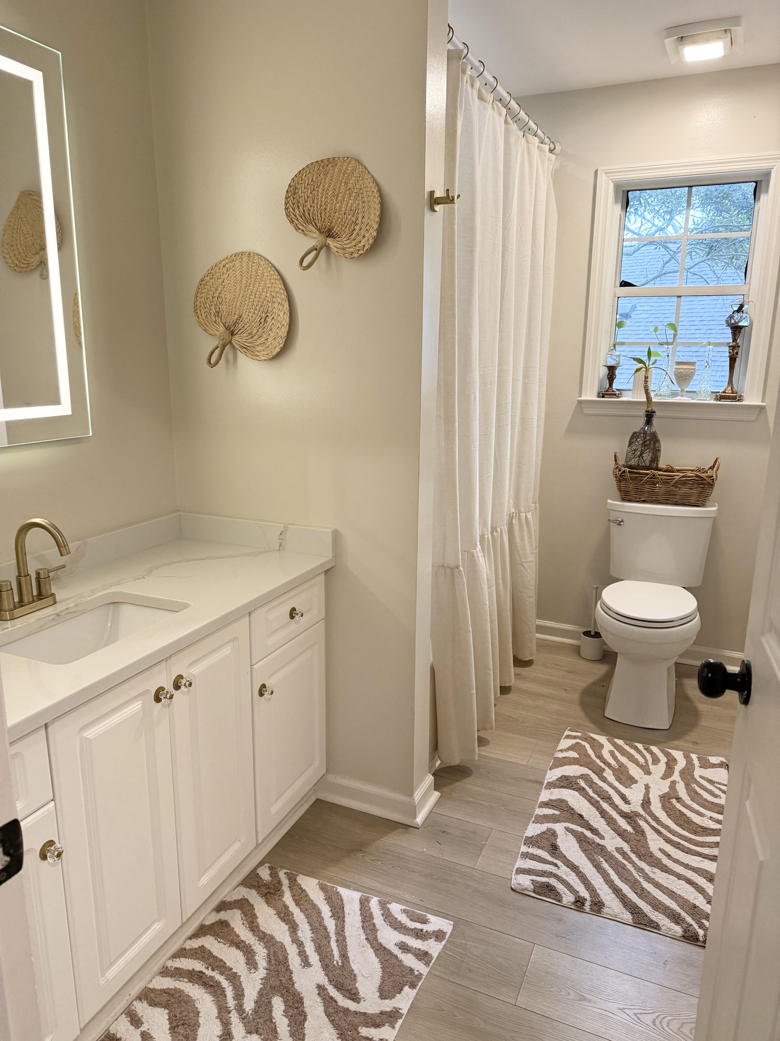 Casa renovada en Charleston con hermosas vistas al agua, cerca del centro histórico y las playas