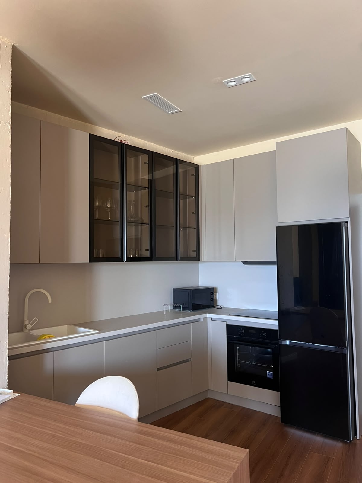 Frisch eingerichtete Wohnung im Herzen Südalbaniens!