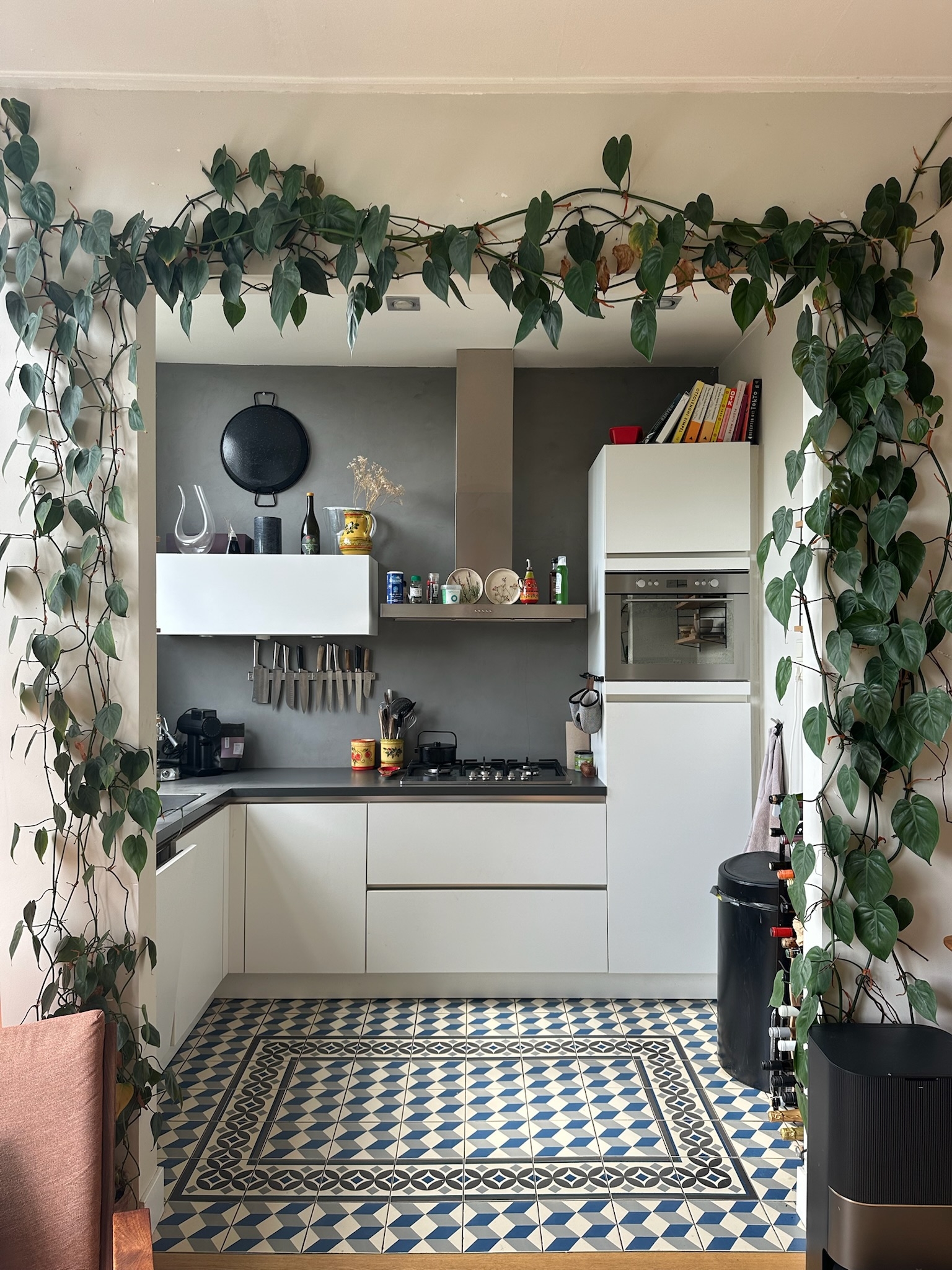 Very bright, spacious and calm Rotterdam apartment
